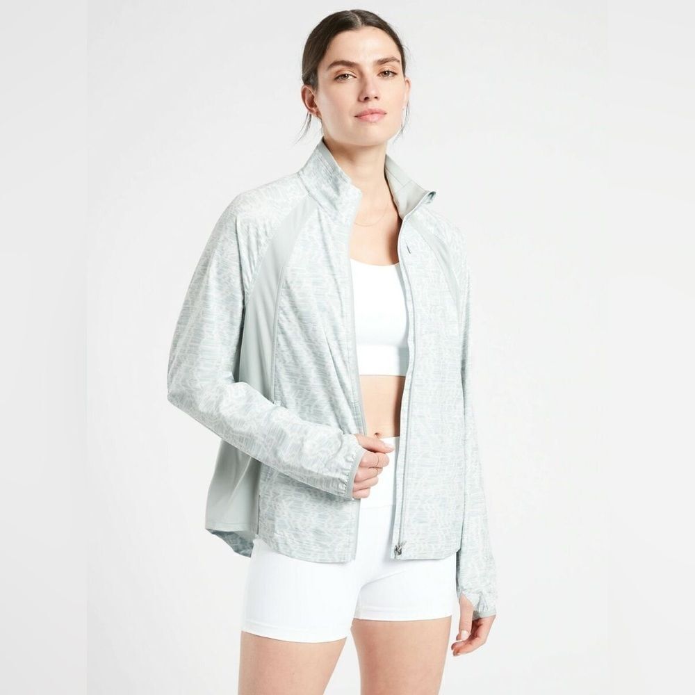 Athleta Run With It Grey Verve Horizon Print Lightweight Zip Front Jacket